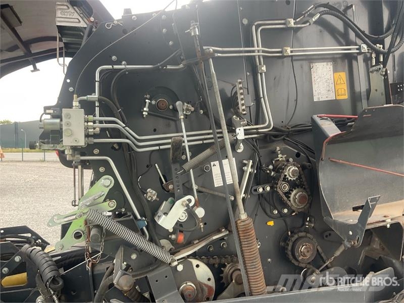 Massey Ferguson 716V Combination Baler Wrapper مغلفات