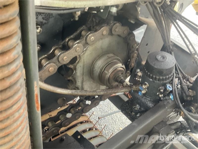 Massey Ferguson 716V Combination Baler Wrapper مغلفات