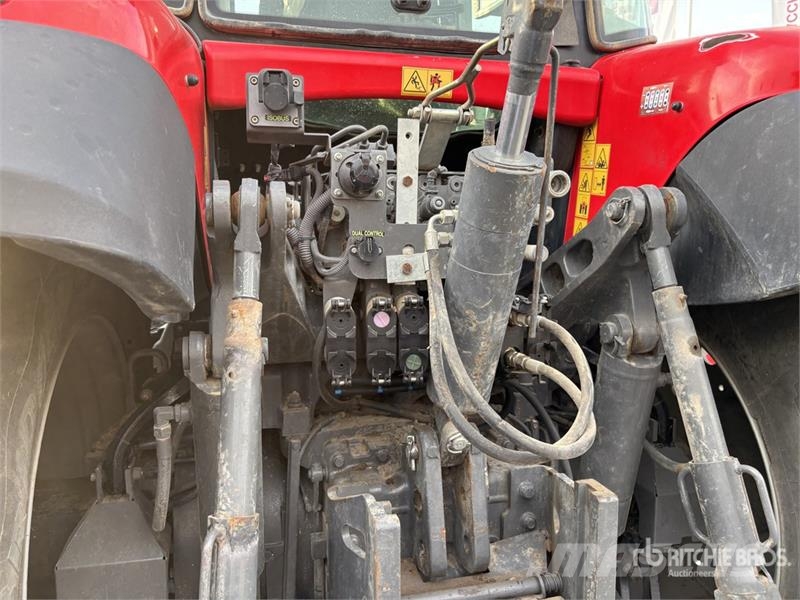 Massey Ferguson 7626 Dyna 6 4WD Tractor Трактори