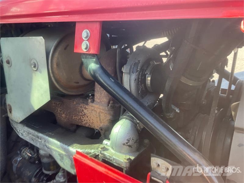 Massey Ferguson 8120 4WD Tractor Traktorid