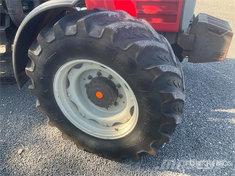 Massey Ferguson 8120 4WD Tractor Traktorid