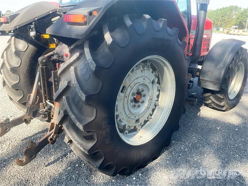 Massey Ferguson 8120 4WD Tractor Traktorid