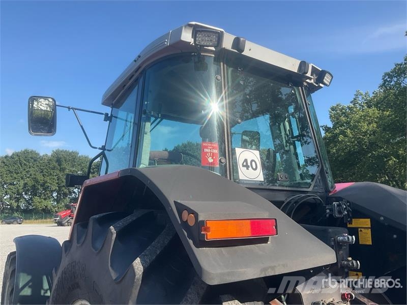 Massey Ferguson 8120 4WD Tractor Traktorid