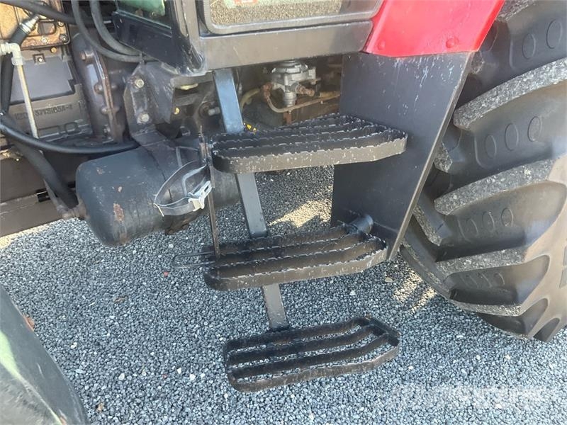Massey Ferguson 8120 4WD Tractor Traktorid