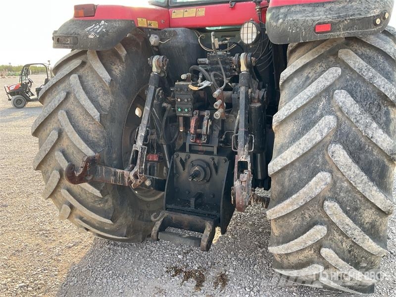 Massey Ferguson 8240 4WD Tractor トラクター