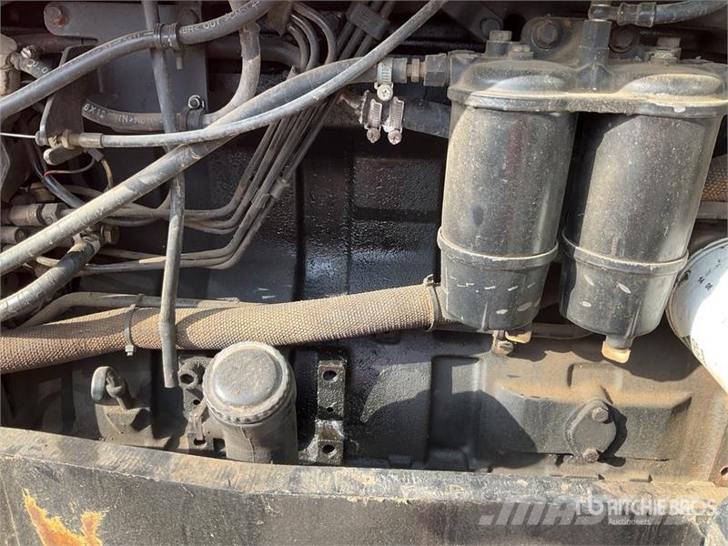 Massey Ferguson 8240 4WD Tractor トラクター
