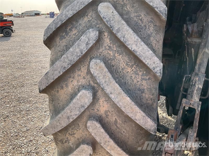 Massey Ferguson 8240 4WD Tractor トラクター