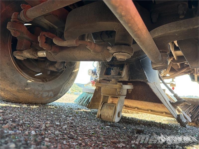 Mathieu Azura Concept Balayeuse Sweeper Truck (Inoperable) Autocarro spazzatrice