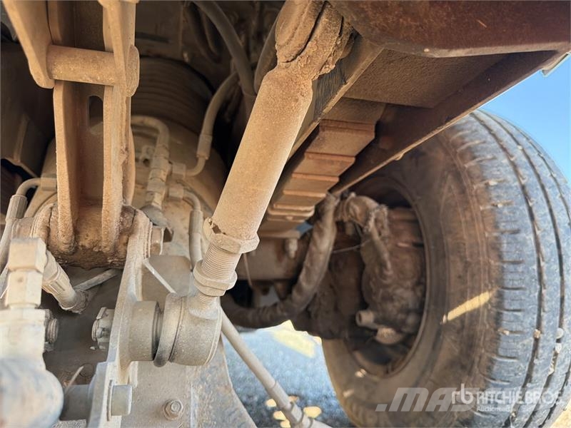 Mathieu Azura Concept Balayeuse Sweeper Truck (Inoperable) Pometalni stroji