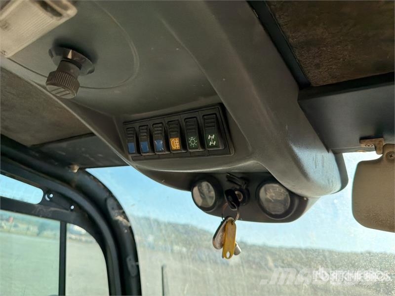Mathieu Azura Concept Balayeuse Sweeper Truck (Inoperable) Autocarro spazzatrice