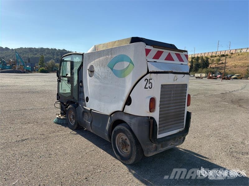 Mathieu Azura Concept Balayeuse Sweeper Truck (Inoperable) Autocarro spazzatrice