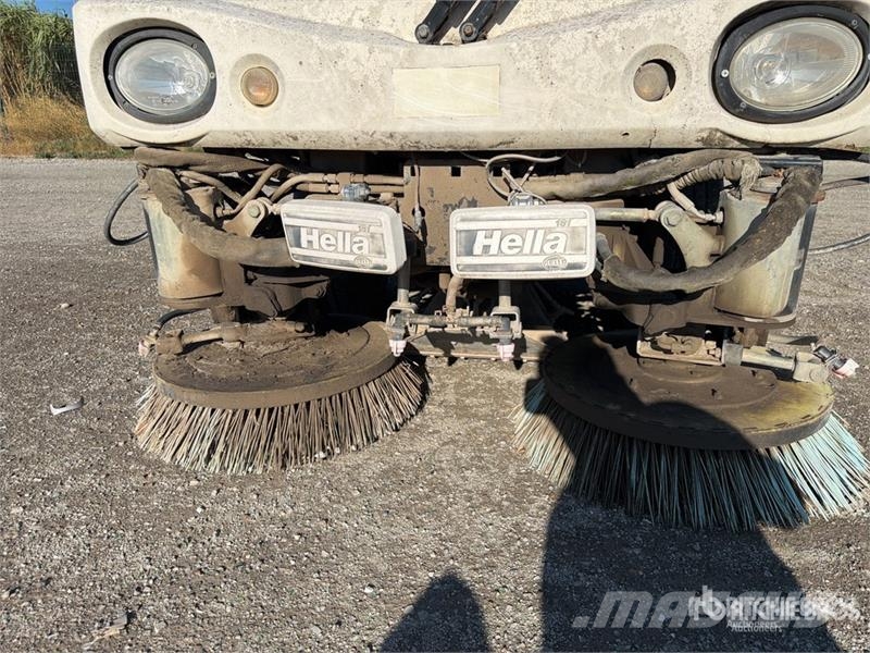 Mathieu Azura Concept Balayeuse Sweeper Truck (Inoperable) Autocarro spazzatrice