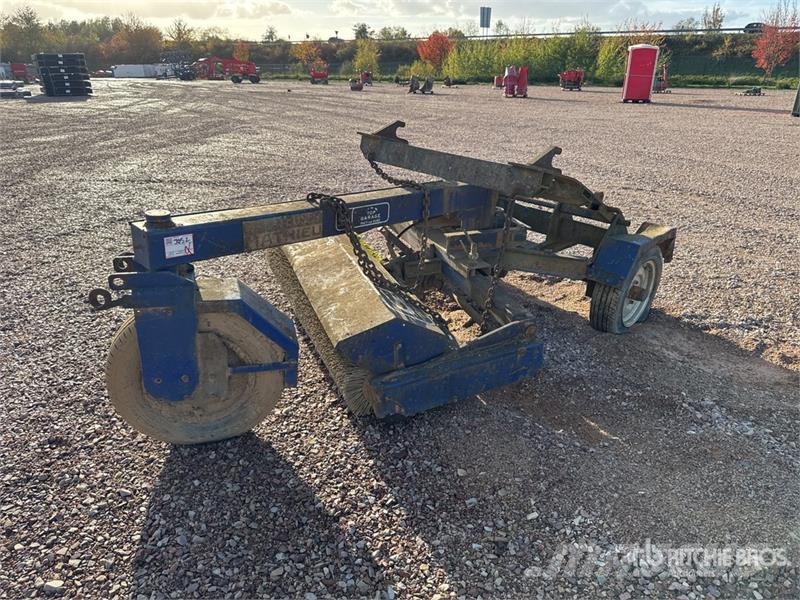 Mathieu S.A BT312 SM180 1800 mm Balayeuse 1 Essieu S/A Swe Bürsten