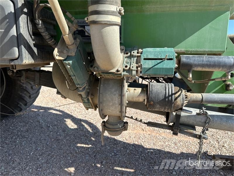 Mauguin ELT 20500 18 m Liquid T/A Tonne A Lisier 2 Essieux Kuivalannan levittimet