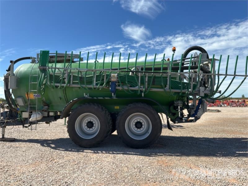 Mauguin ELT 20500 18 m Liquid T/A Tonne A Lisier 2 Essieux Kuivalannan levittimet