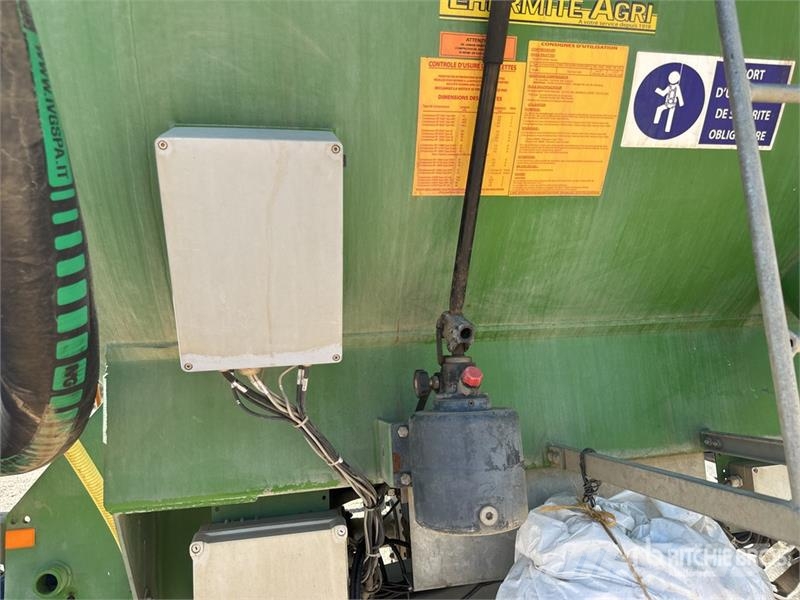 Mauguin ELT 20500 18 m Liquid T/A Tonne A Lisier 2 Essieux Kuivalannan levittimet