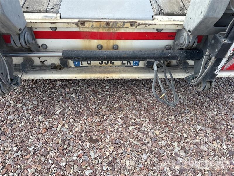 MAX Trailer MAX-300 Tri/A Semi Remorque Porte Engin Lowboy Tra Нискотоварачи
