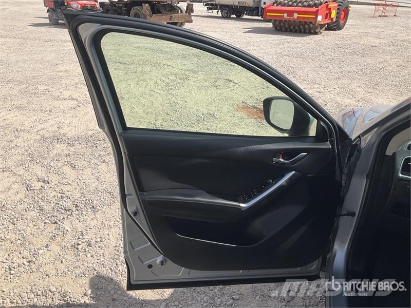 Mazda CX5 2WD SUV PKWs