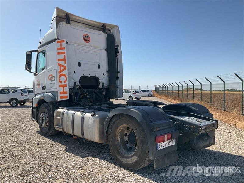 MB Trac ACTROS 1851LS 4x2 S/A Sleeper Truck Tractor Nyergesvontatók
