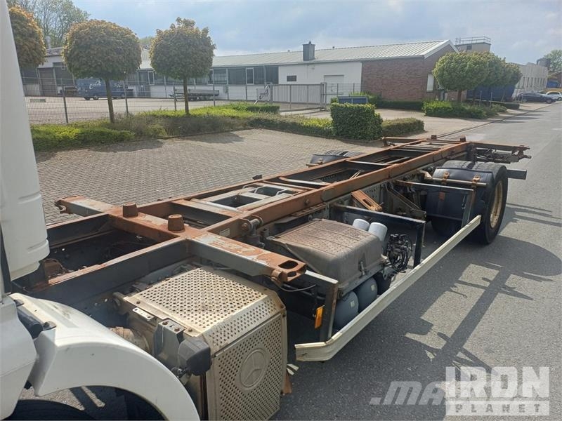 MB Trac Axor 1824 4x2 Container Truck Otros camiones