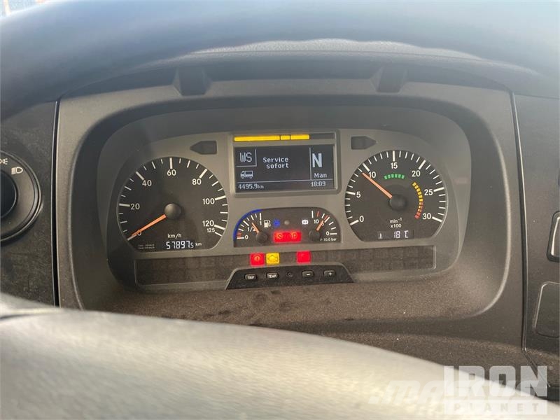 MB Trac Axor 1824 4x2 Container Truck Otros camiones