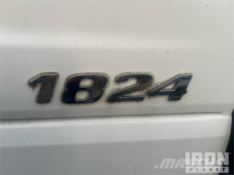 MB Trac Axor 1824 4x2 Container Truck Otros camiones