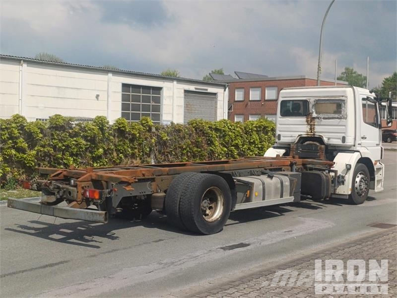 MB Trac Axor 1824 4x2 Container Truck Otros camiones