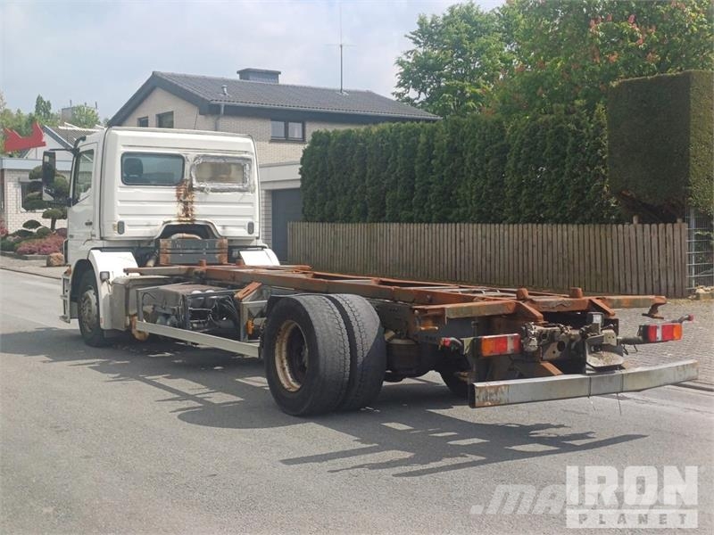 MB Trac Axor 1824 4x2 Container Truck Otros camiones