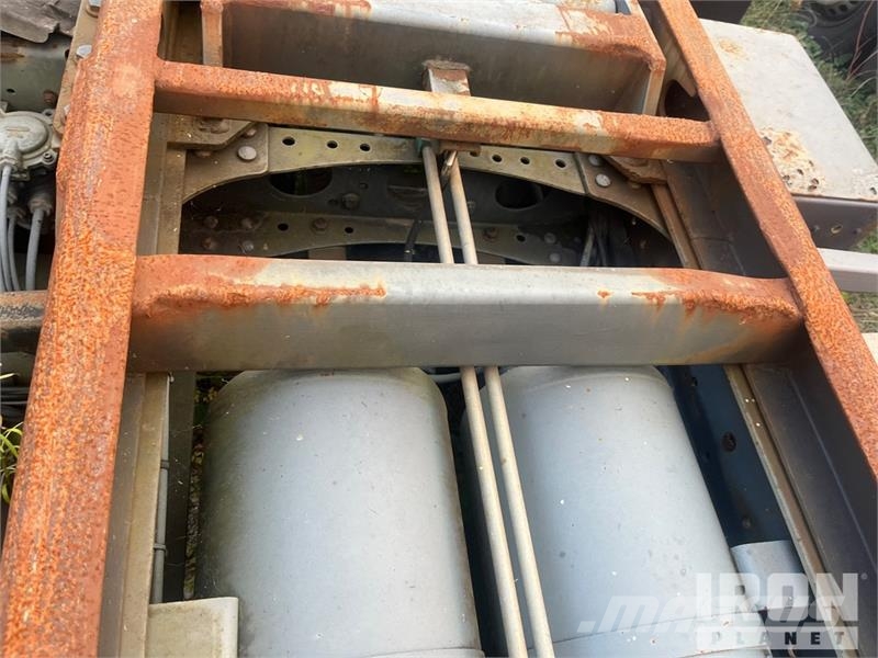 MB Trac Axor 1824 4x2 Container Truck Otros camiones