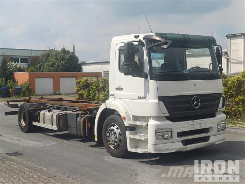 MB Trac Axor 1824 4x2 Container Truck Otros camiones