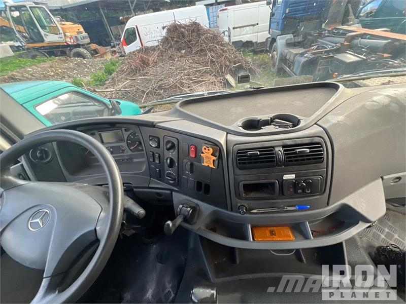 MB Trac Axor 1824 4x2 Container Truck Otros camiones