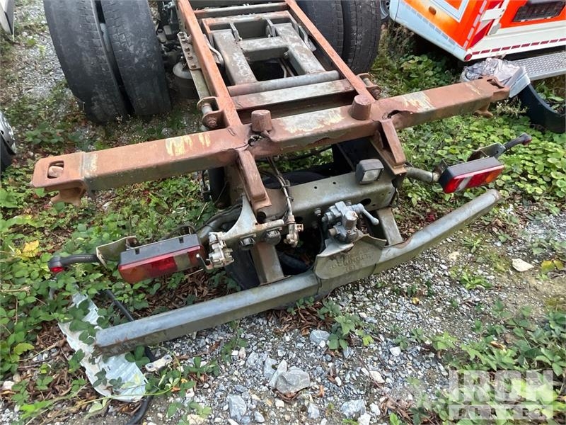 MB Trac Axor 1824 4x2 Container Truck Otros camiones