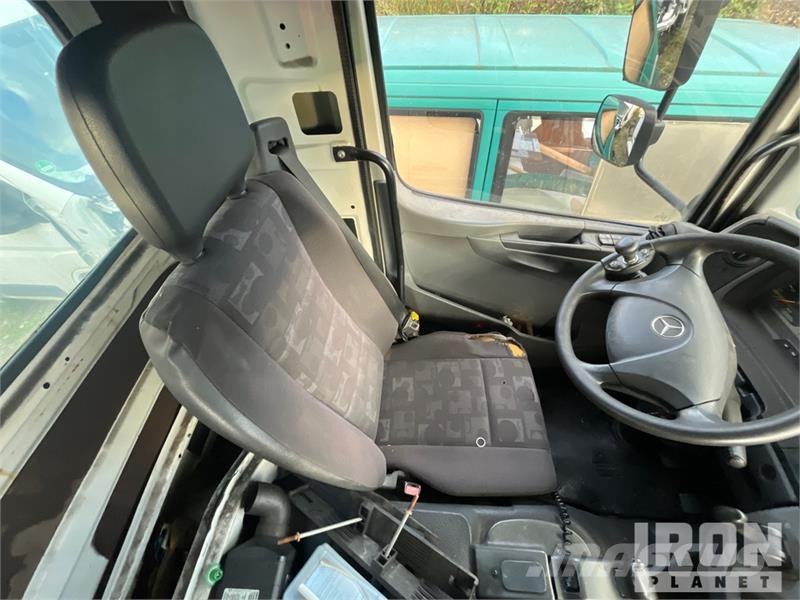 MB Trac Axor 1824 4x2 Container Truck Otros camiones