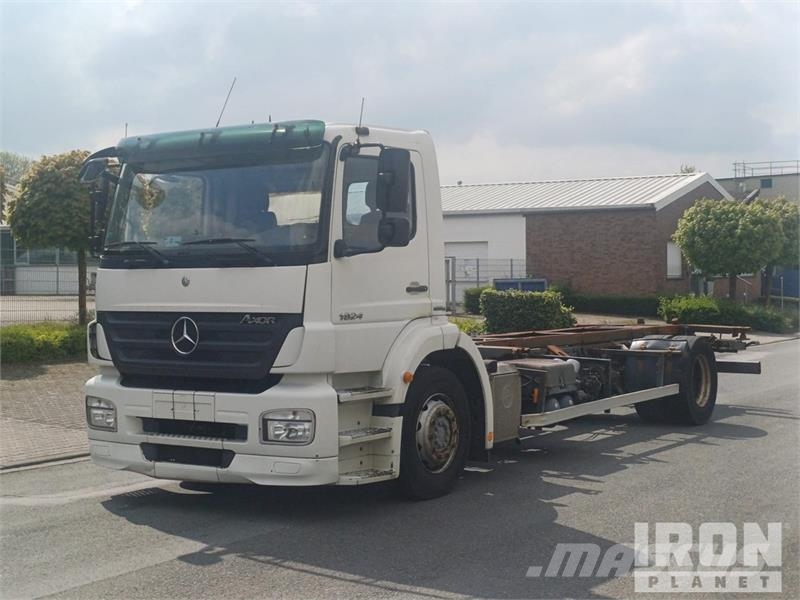 MB Trac Axor 1824 4x2 Container Truck Otros camiones