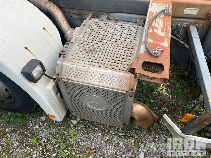 MB Trac Axor 1824 4x2 Container Truck Otros camiones