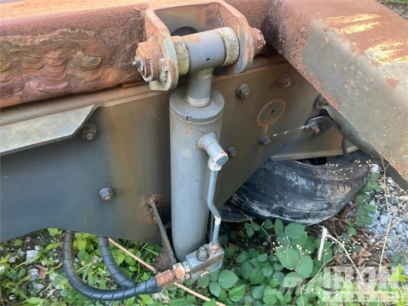 MB Trac Axor 1824 4x2 Container Truck Otros camiones