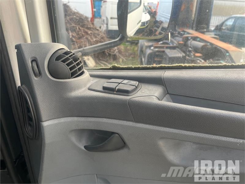 MB Trac Axor 1824 4x2 Container Truck Otros camiones