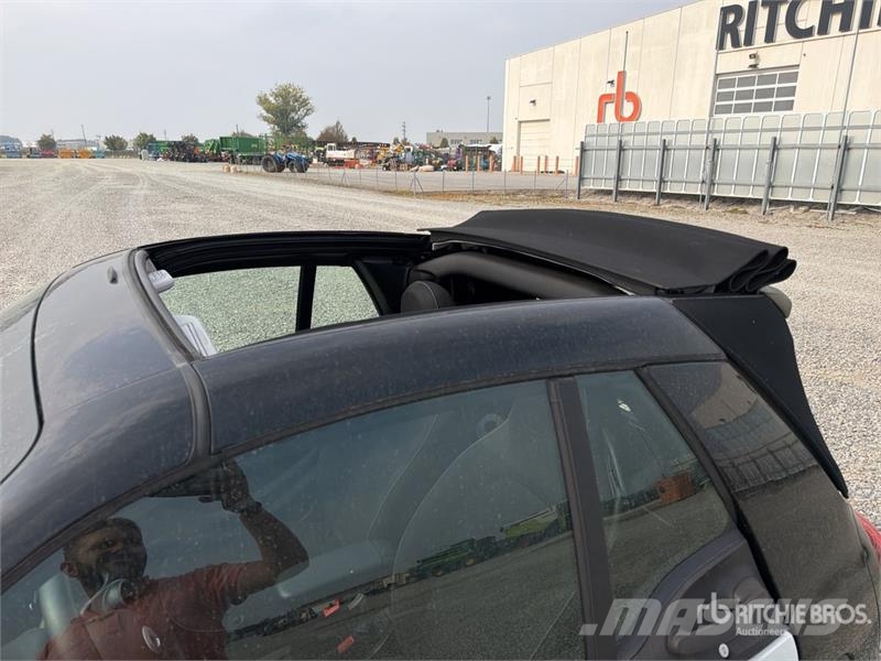 MCC Smart EQ EL Electric ForTow Cabrio EQ EL. 17,7 Auto's
