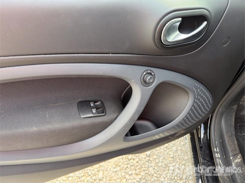 MCC Smart EQ EL Electric ForTow Cabrio EQ EL. 17,7 Auto's