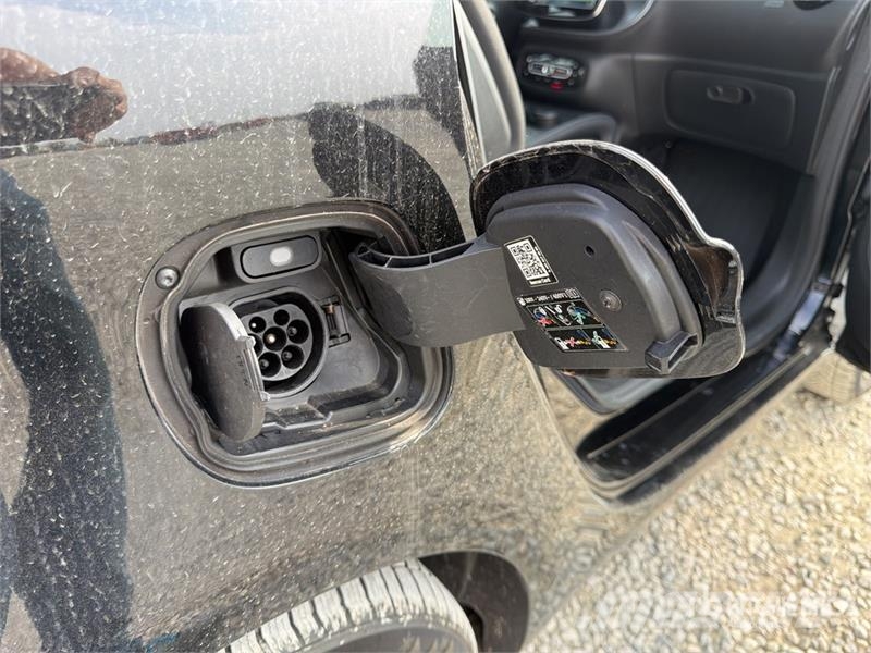 MCC Smart EQ EL Electric ForTow Cabrio EQ EL. 17,7 Auto's
