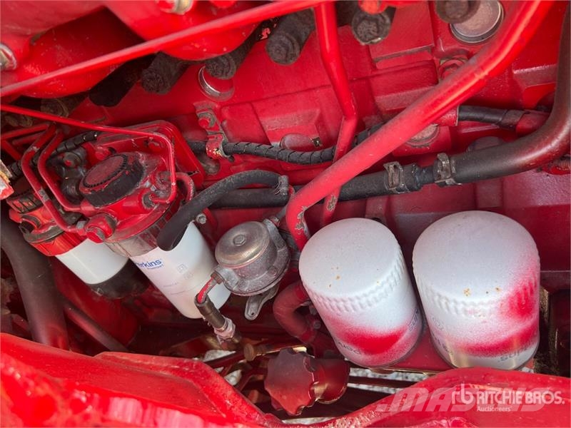 McCormick MC135 4WD Tractor Tractores