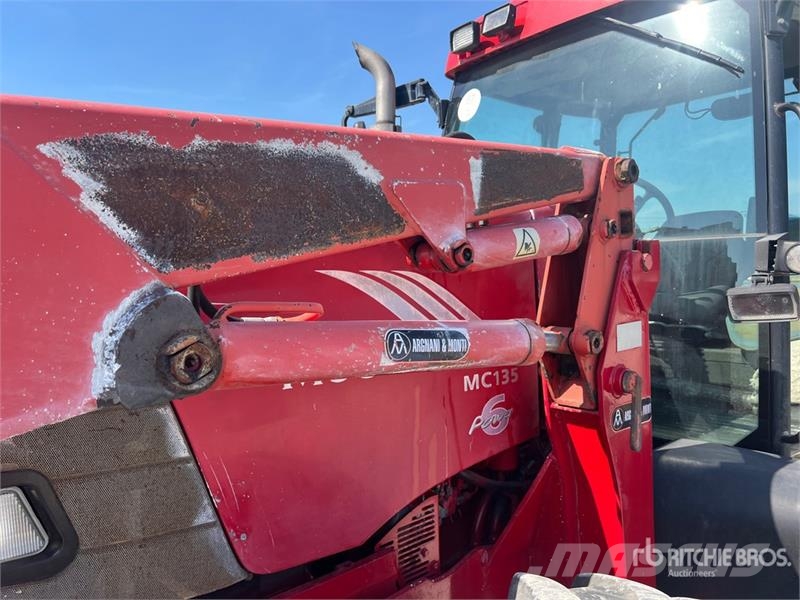 McCormick MC135 4WD Tractor Tractores