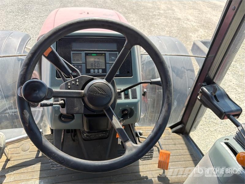 McCormick MTX140 4WD Tractor Tractores