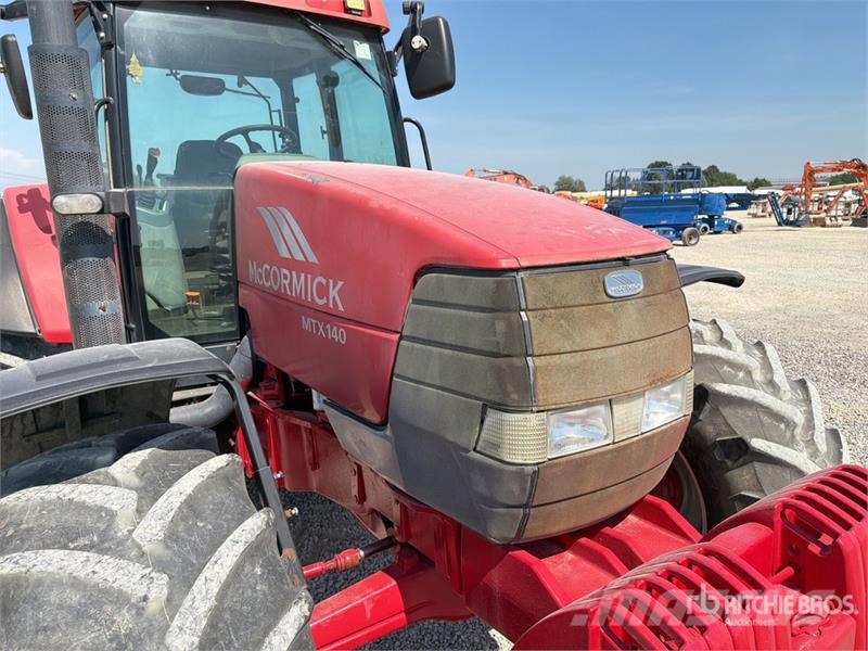 McCormick MTX140 4WD Tractor Tractores