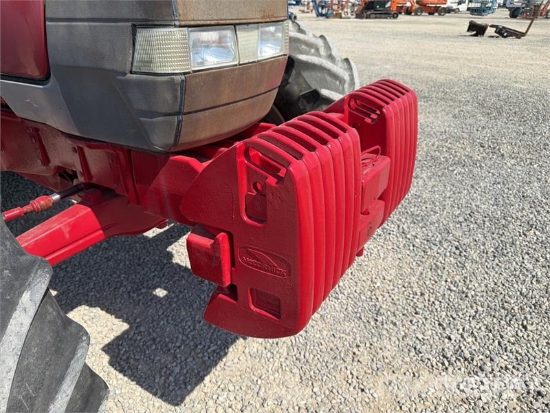 McCormick MTX140 4WD Tractor Tractores