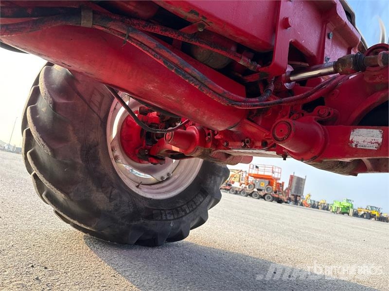McCormick MTX200 4WD Tractor Traktorit