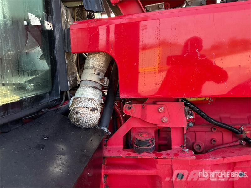 McCormick MTX200 4WD Tractor Traktorit