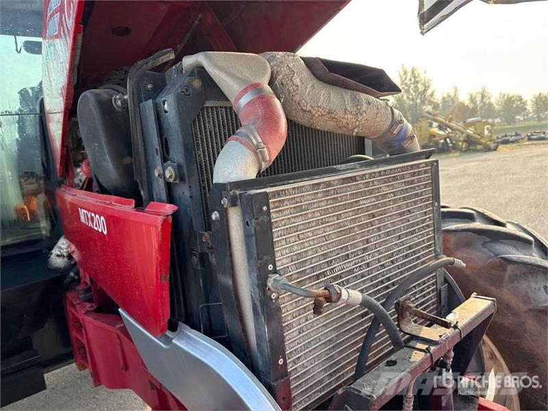 McCormick MTX200 4WD Tractor Traktorit