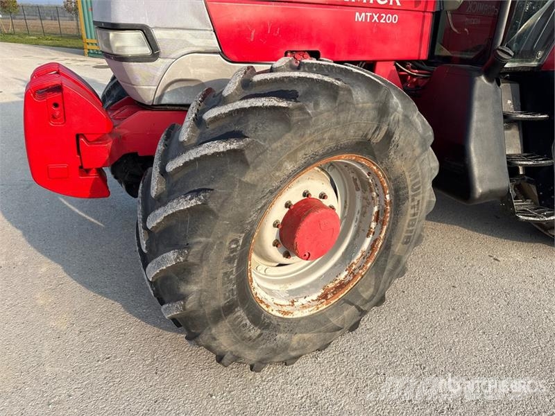 McCormick MTX200 4WD Tractor Traktorit