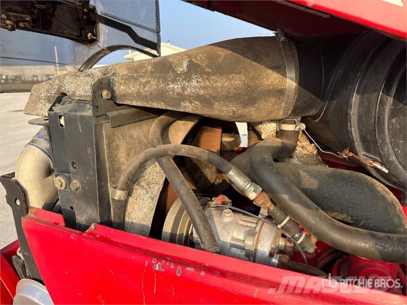 McCormick MTX200 4WD Tractor Traktorit